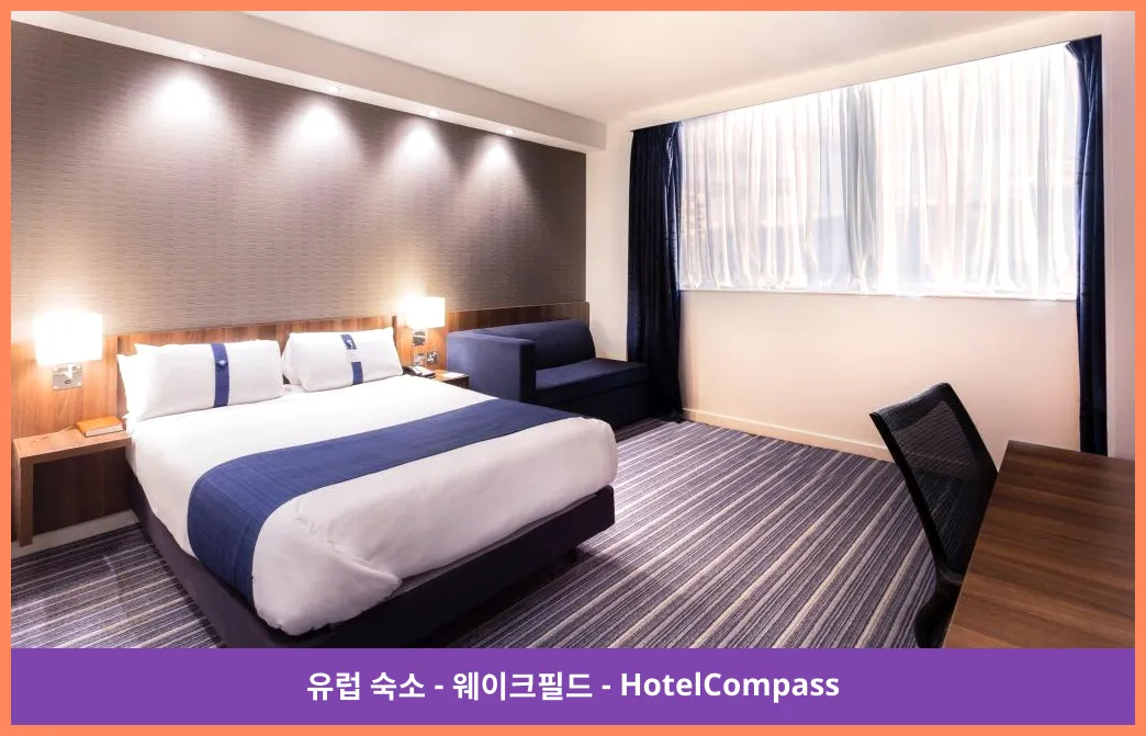 1 Double Standard Single Sofa Bed Free Hot Breakfast - Guestroom